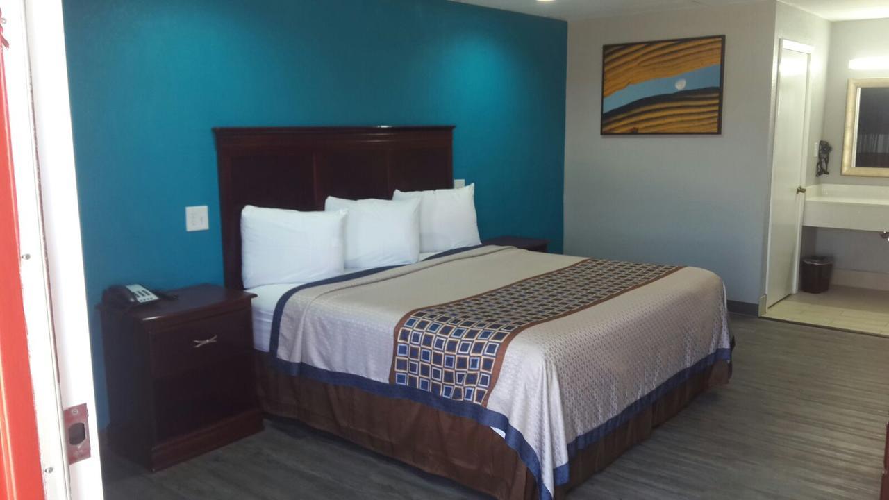 Paris Inn And Suites Ngoại thất bức ảnh
