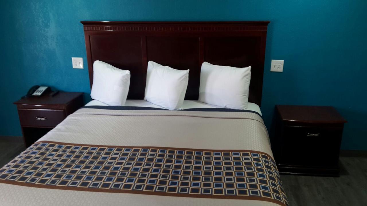 Paris Inn And Suites Ngoại thất bức ảnh